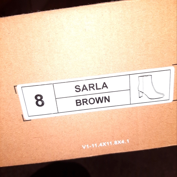 Journee Collection Womens Sarla Ankle Boots Booties Brown Leather Zip Size 8 new - Picture 3 of 3